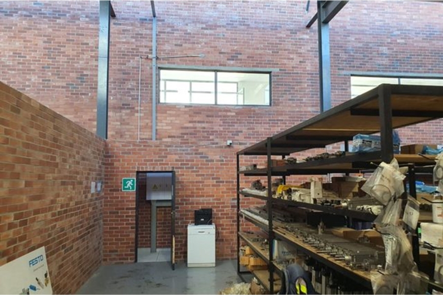 To Let commercial Property for Rent in Fairview Eastern Cape